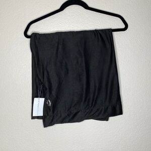 Beyond Yoga scarf infinity pocket one size very soft NWT